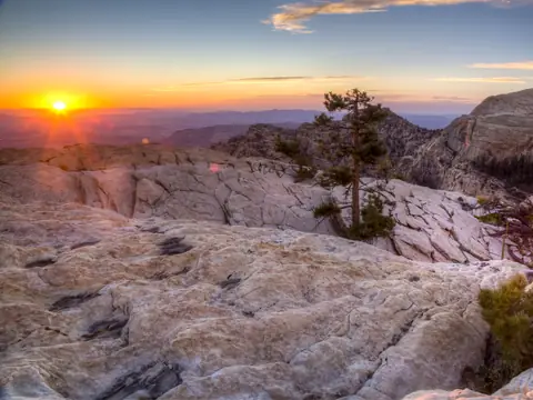 Sunrise over the sandstone of Red Rock Canyon west of Las Vegas